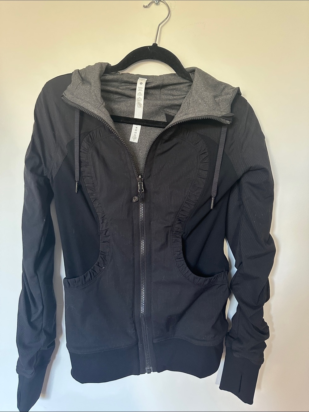 lululemon Nulu Hooded Define Jacket *Ruched Black Size 6